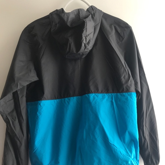 The North Face Lightweight Spring jacket. - Picture 8 of 10